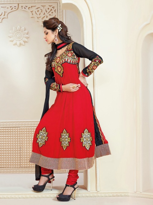 Kalidar Salwar Kameez