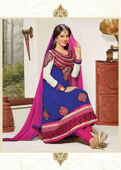 Bollywood In Salwar Kameez