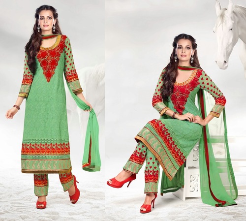 Latest Bollywood Style  Salwar Kameez