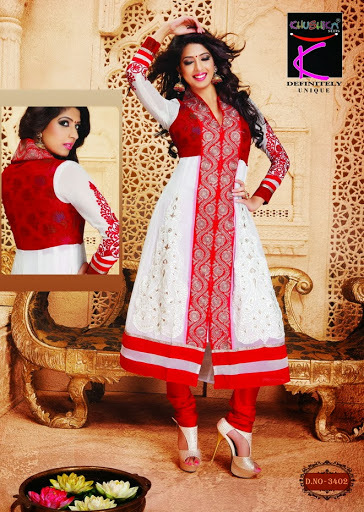 Newest trendy suit on Georgtte material