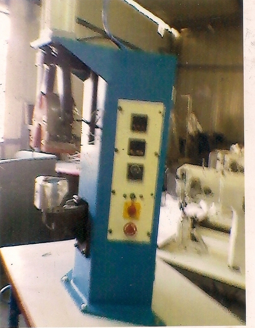 Counter Moulding Machine