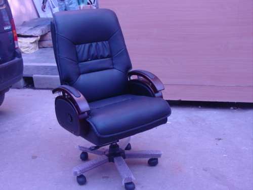 EXICUTIVE. CHAIR