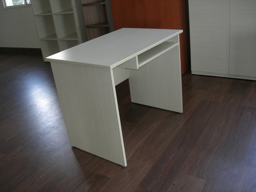 Table with keyboard Slider