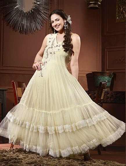 Bollywood Actresses In Salwar Kameez