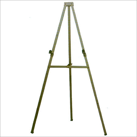 3 Leg Folding Stand