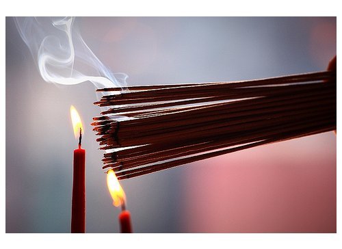 Aromatic Incense Sticks - 100 Sticks, 0.2 Inches Diameter, 10 Inches Length | Eco-Friendly, Exotic Aroma, Less Smoke, Non-Toxic, Pure Ingredients