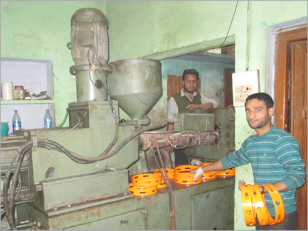 Industrial Moulding Machine