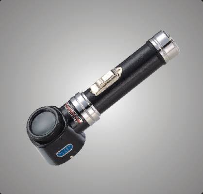 HANDHELD MAGNIFIER