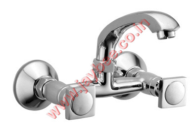 Sink Mixer With Swivel Spout