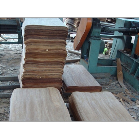 VIETNAMESE HIGH QUALITY EUCALYPTUS VENEER