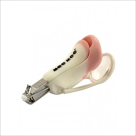 Deluxe Nail Clipper With Magnifier(Mm 3831)