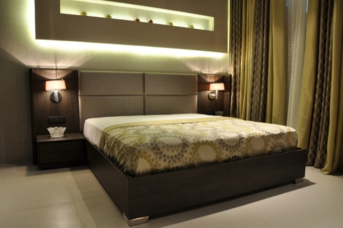 Exclusive Bed With Headborad