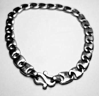 Trendy Infinity Heart Platinum Bracelet
