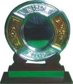 Designer Trophies - Metal & Wood, Variable Size, Silver | Elegant Design, Unique Style, Polished Finish, Award Recognition