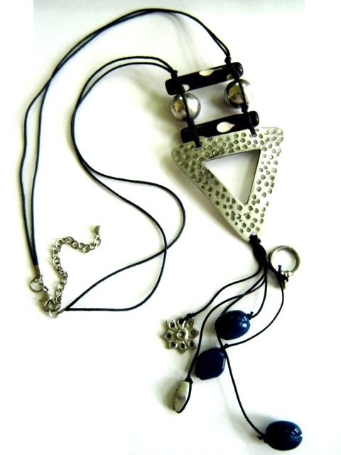 Necklace - Mixed Material, 70cm, Off-white | Adjustable Closure, Stylish, Bohemian Design, Durable, Versatile
