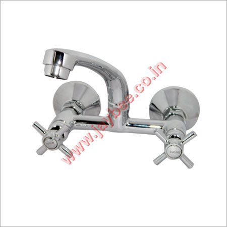 Sink Mixer With Swivel Spout