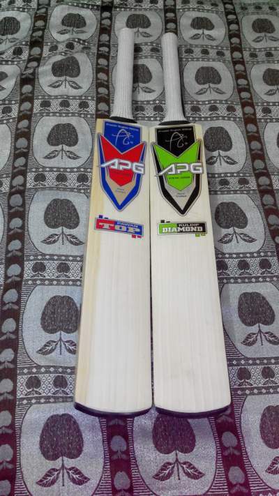 Multicolour English Willow Cricket Bat