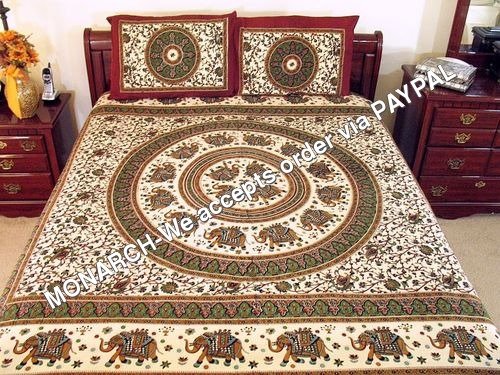 तकिया कवर के साथ हाथी की चादर