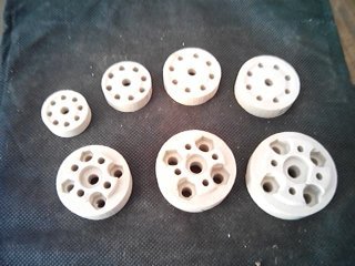 Porcelain electrical sockets