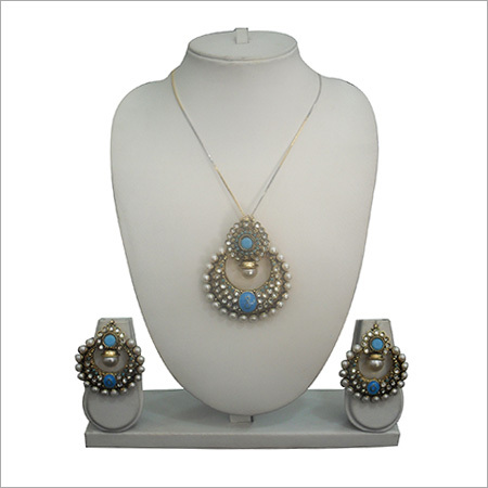 Diamond Pendant Set