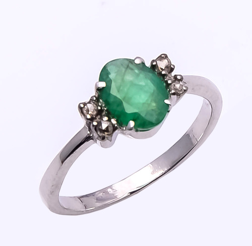 925 Sterling Silver Emerald & Diamond Gemstone Ring