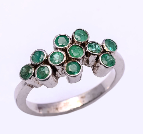 925 Sterling Silver Emerald Gemstone Ring