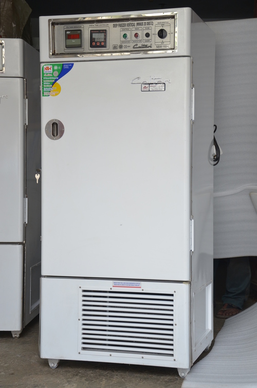 Laboratory Deep freezer
