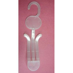 PLASTIC HANGER
