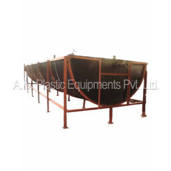 Hemicylindrical Tanks