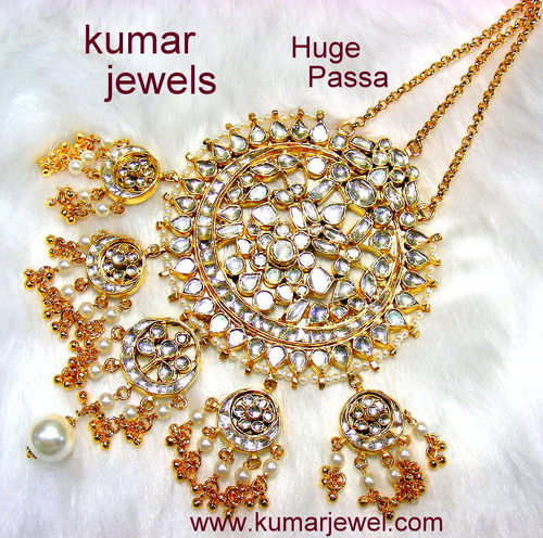 Bridal Head Jewelry.