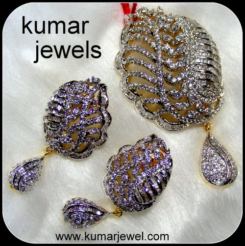 White Pendant Set.