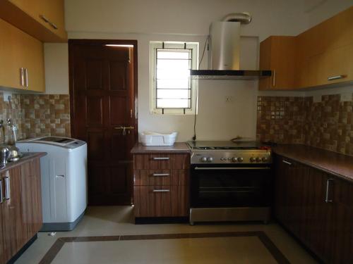 Cooking Range With Oven