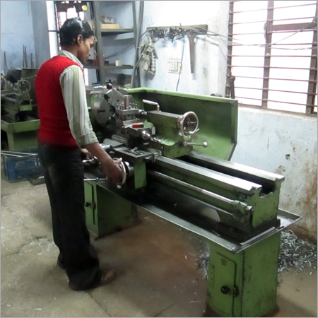 Small Lathe Machine