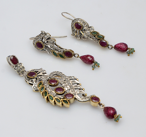 925 sterling silver Ruby, Emerald & CZ Gemstone Victorian pendant Set