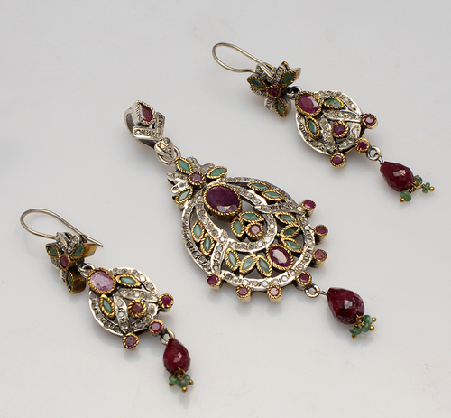 925 sterling silver Ruby, Emerald & CZ Gemstone Victorian pendant Set