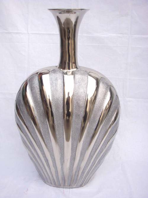 Aluminium F.Vase - 2 Liters, 8 Inch Diameter, Silver Finish | Elegant Design, Durable Material, Modern Style