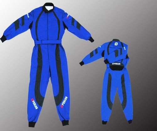 Fire retardant suit