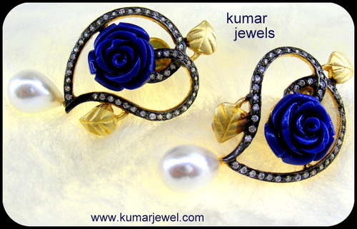 Girlish heart earrings