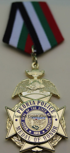 Military / Army  Badge Badge Type: Pin