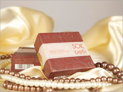 Date & Litchi Soap