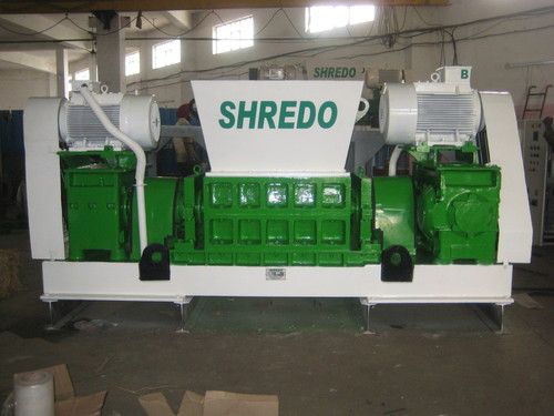 Aluminium shredding machine