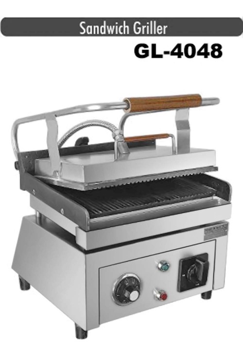 SANDWICH GRILLER