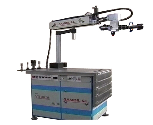 White Horizontal Hydraulic Tapping Machine