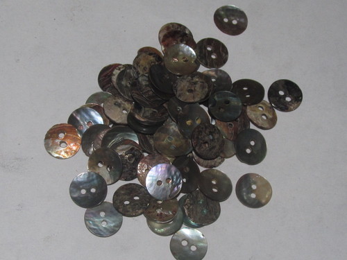 agoya dye shell buttons