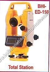 Total Station - 30x20x15 cm, Battery Powered | ±2mm Accuracy, LCD Screen, Data Logging, Remote Control