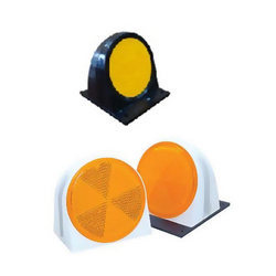 Reflective Median Marker