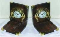 Porthole Clock Bookend