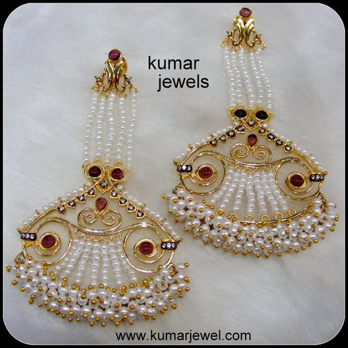 Long Gown Earring.