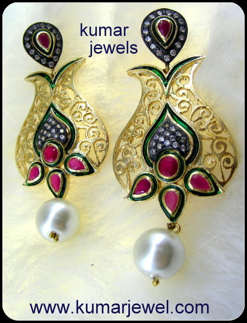 Mughal Pearl Earring
