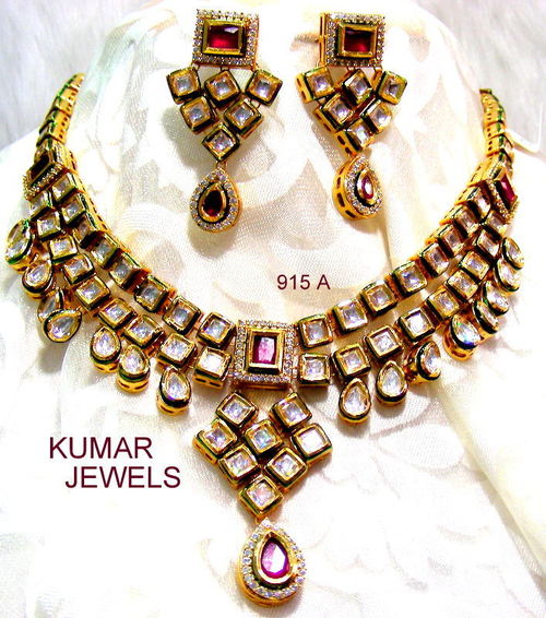 Square Kundan Set
